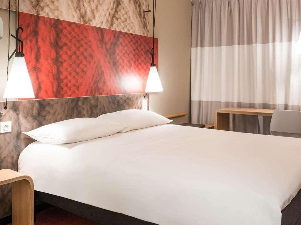 Hotel Ibis Cognac Centre Номер фото