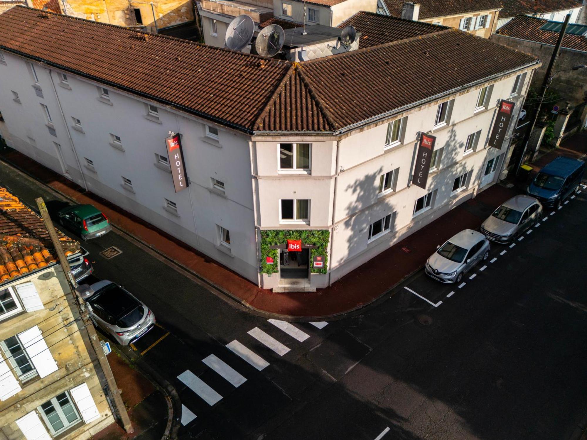 Hotel Ibis Cognac Centre Экстерьер фото