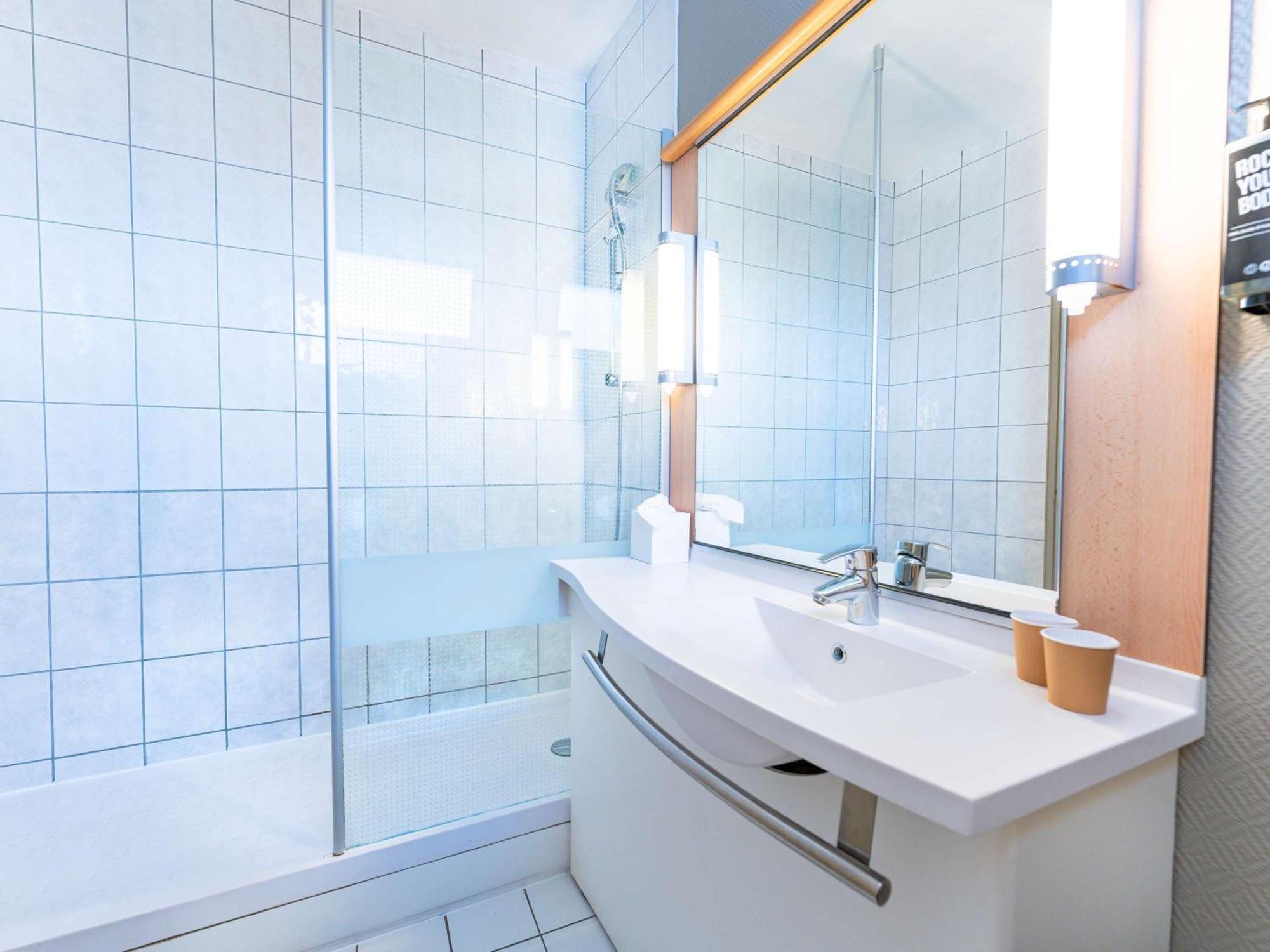Hotel Ibis Cognac Centre Экстерьер фото