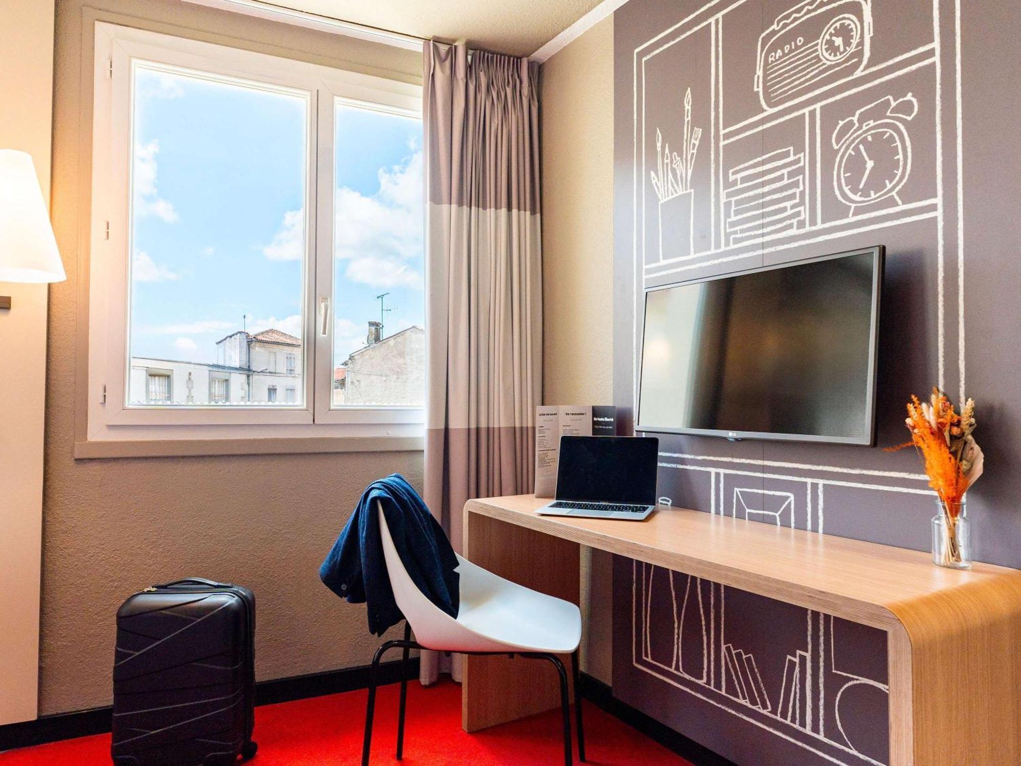 Hotel Ibis Cognac Centre Экстерьер фото