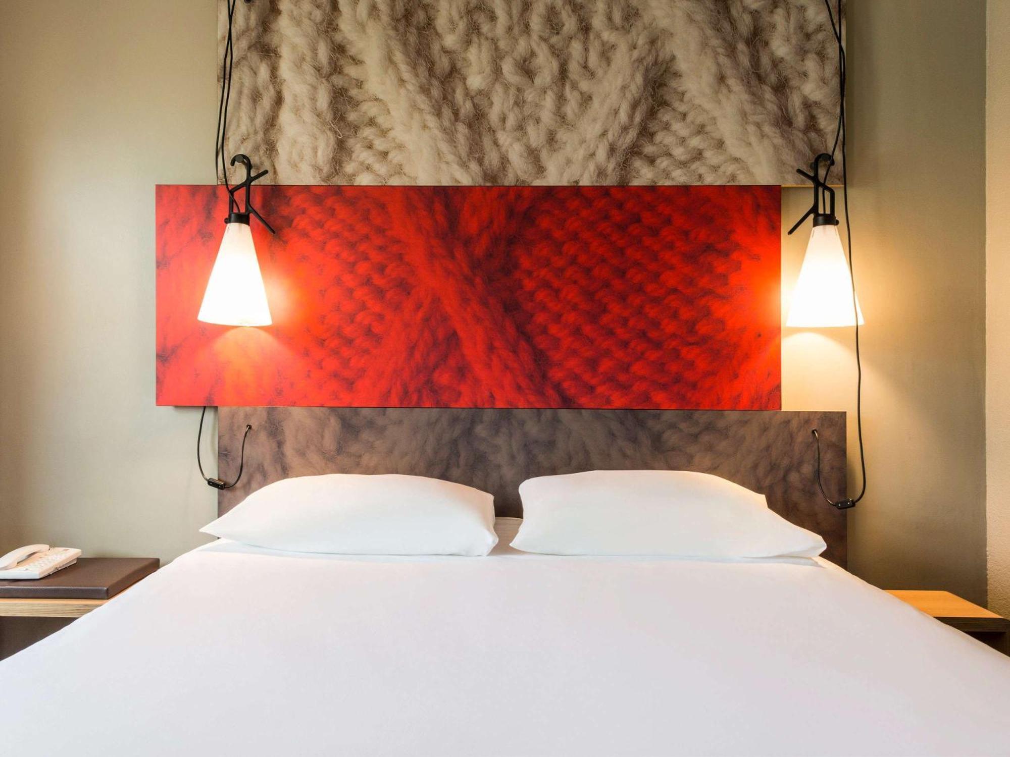 Hotel Ibis Cognac Centre Экстерьер фото