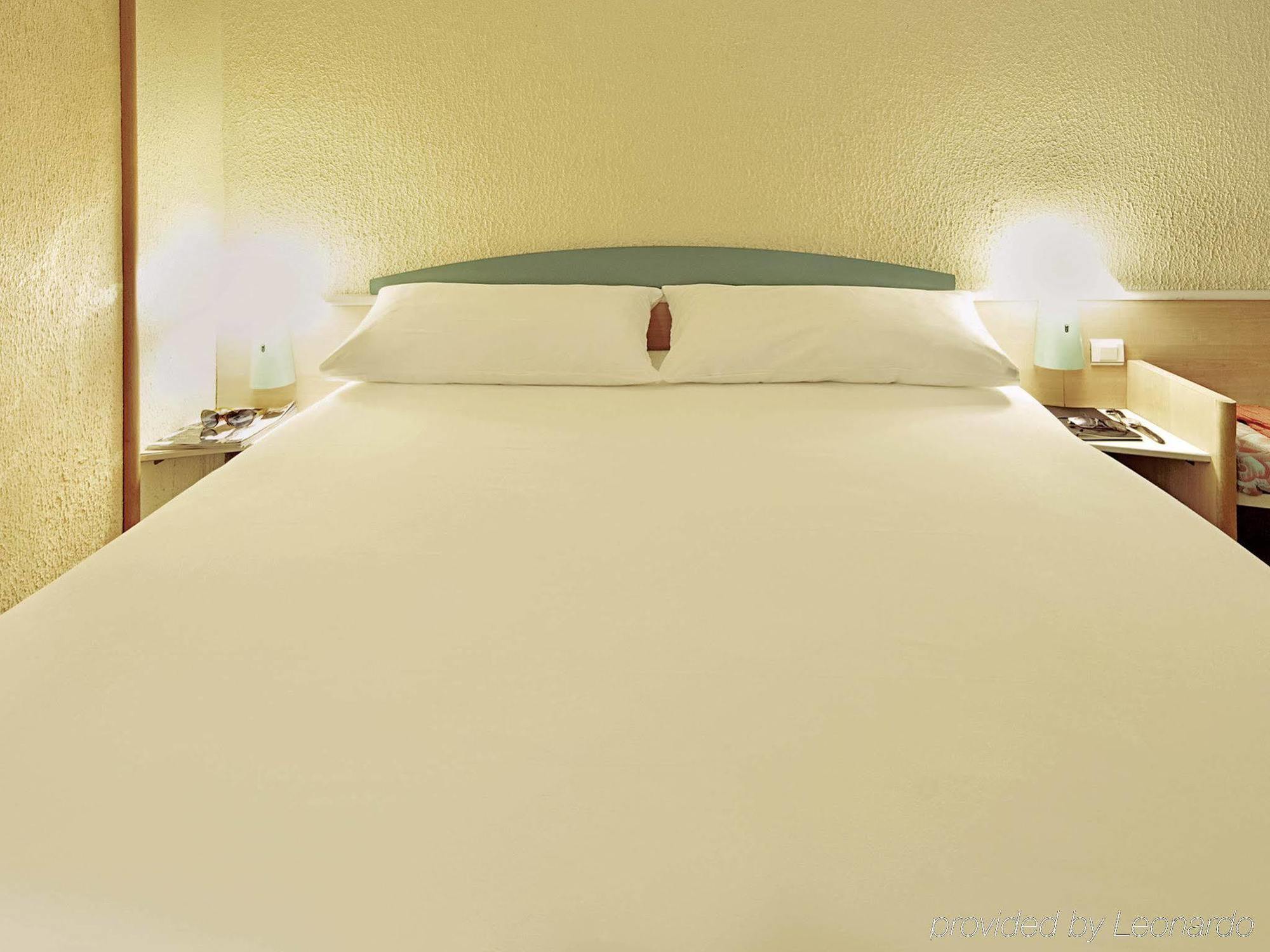 Hotel Ibis Cognac Centre Экстерьер фото