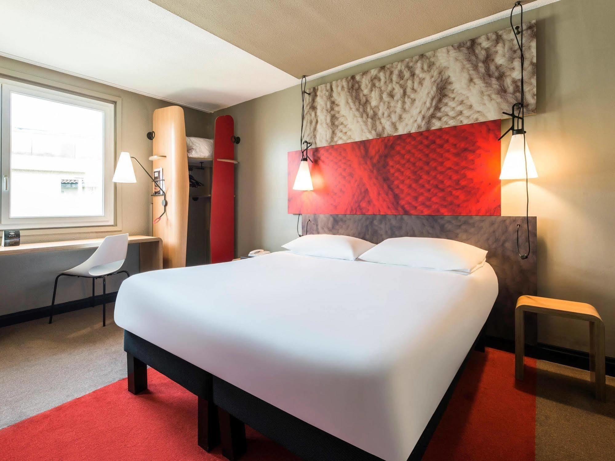 Hotel Ibis Cognac Centre Экстерьер фото