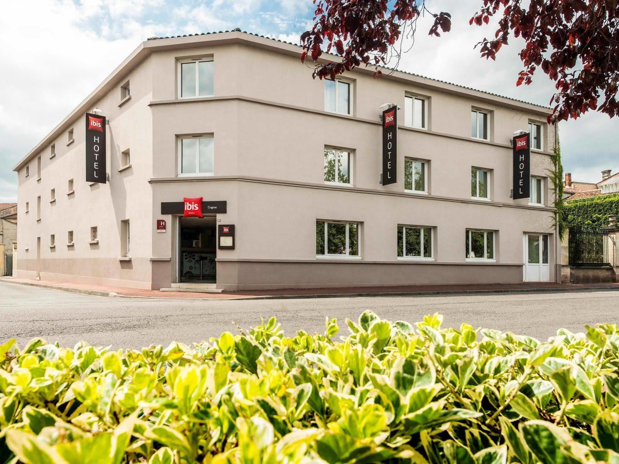 Hotel Ibis Cognac Centre Экстерьер фото